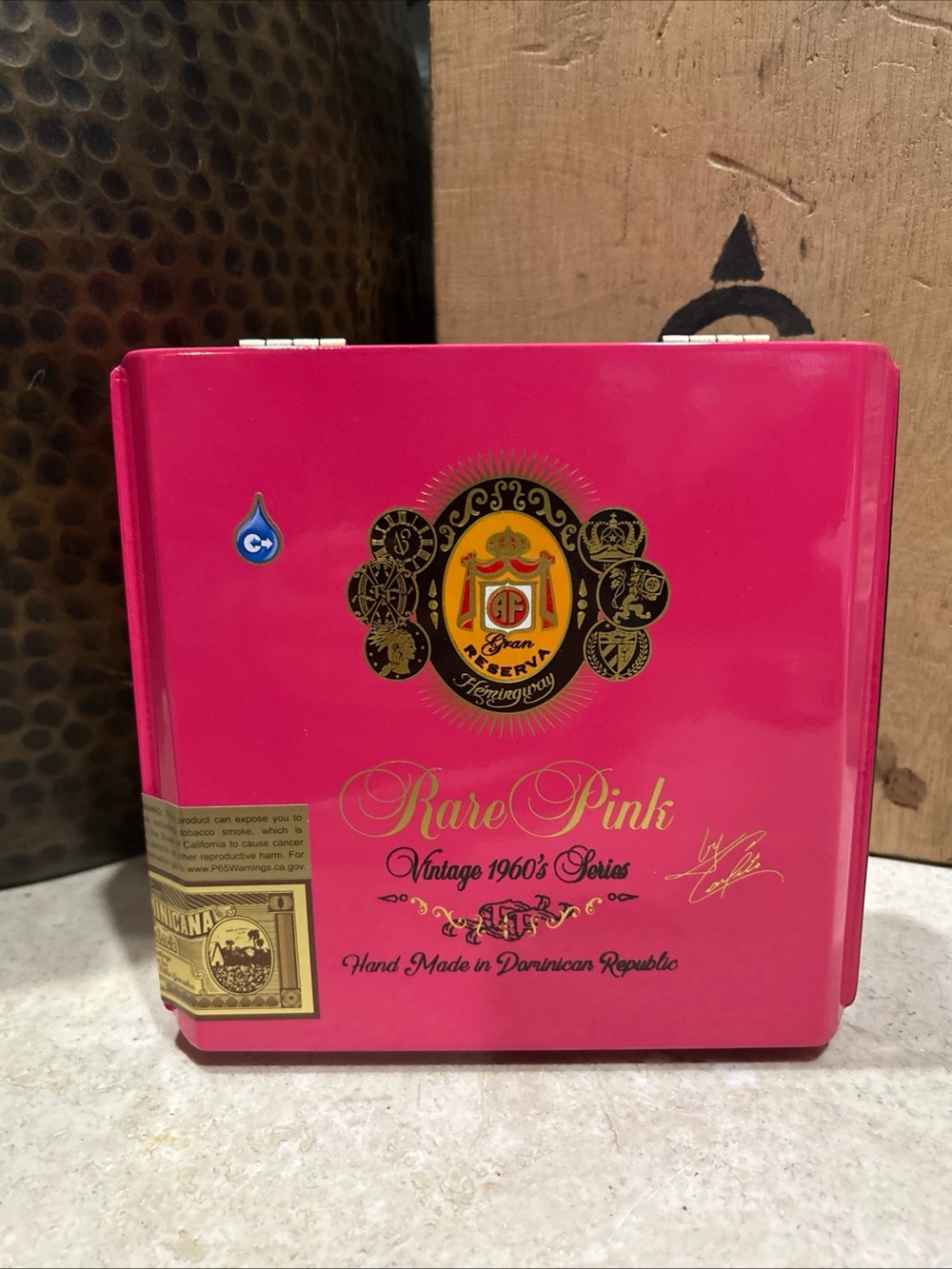 ARTURO FUENTE Rare Pink Signature Empty Cigar Box